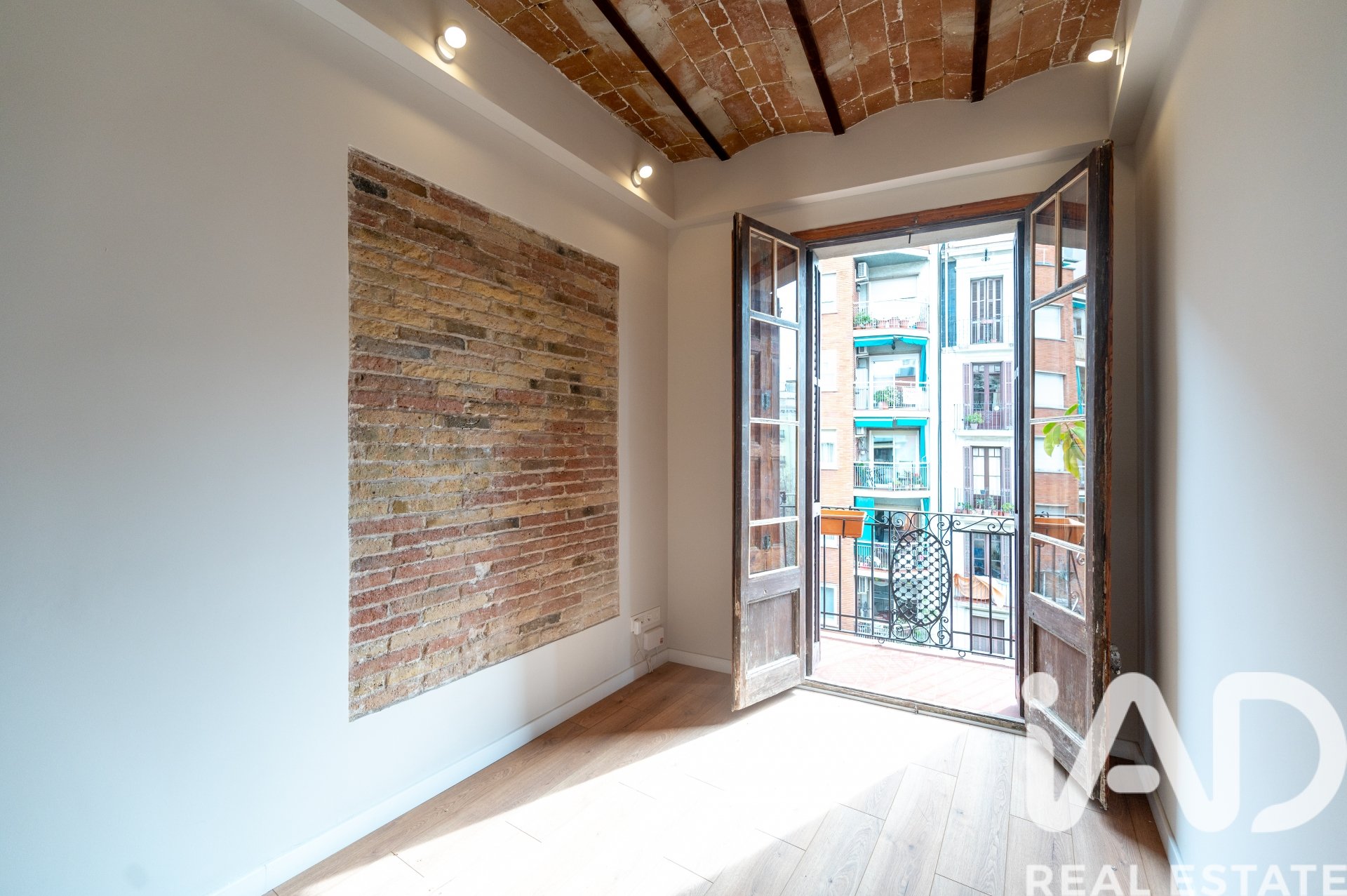 Appartamento a Barcelona, Spagna 3 camere da letto, 95 mq. N° 173030