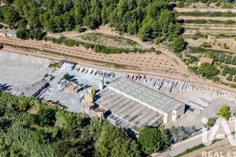 Liikekiinteistö Sant Quinti de Mediona, Barcelona, Espanja 2589 m2 No. 173028