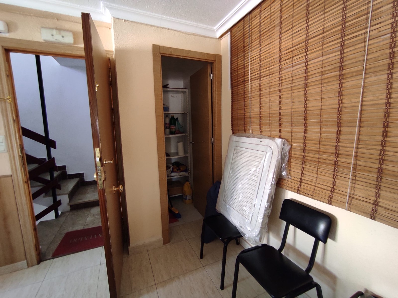 Liikekiinteistö Guardamar del Segura, Alicante, Espanja 2 makuuhuonetta, 91 m2 No. 183919
