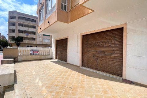 Commercial property in Guardamar del Segura, Alicante, Spain 86 sq.m. No. 183913