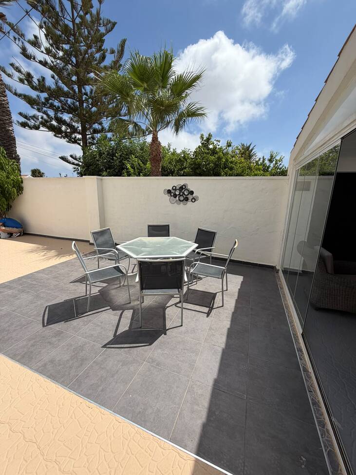 Villa a Cabo Roig, Alicante, Spagna 2 camere da letto, 85 mq. N° 192005
