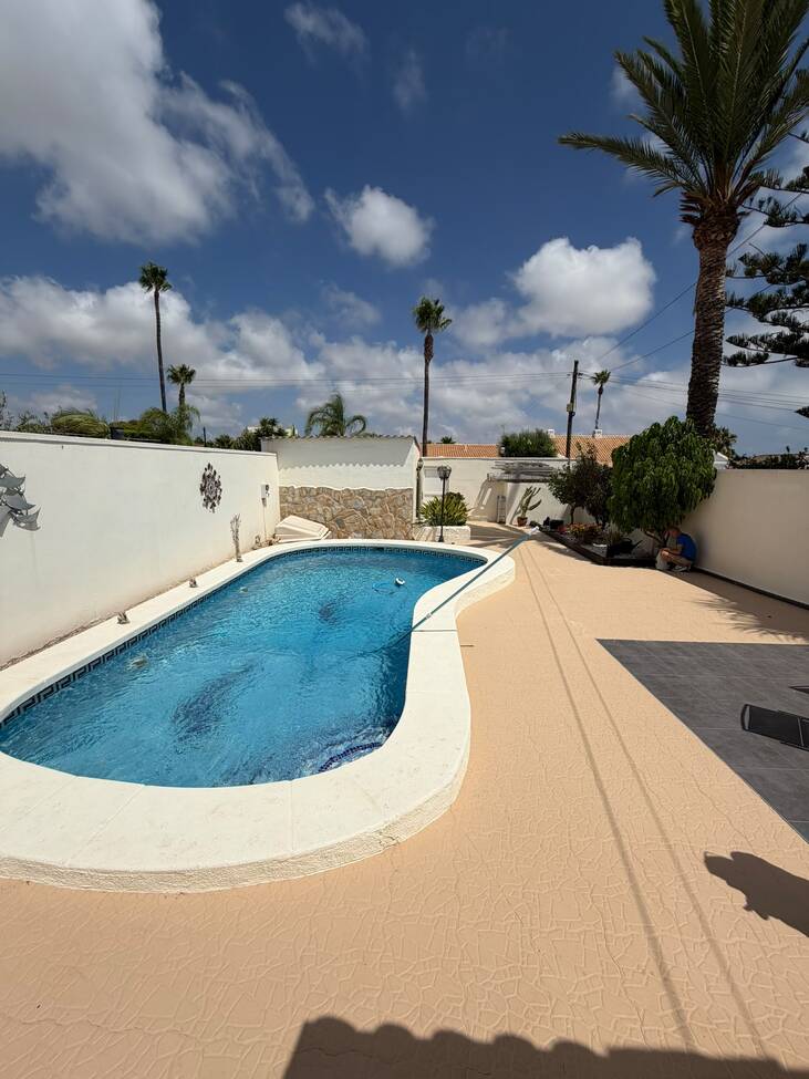 Villa a Cabo Roig, Alicante, Spagna 2 camere da letto, 85 mq. N° 192005