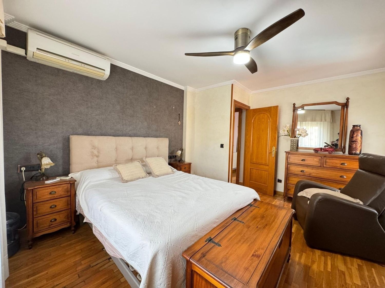 Appartamento a Alicante, Spagna 3 camere da letto, 118 mq. N° 180108