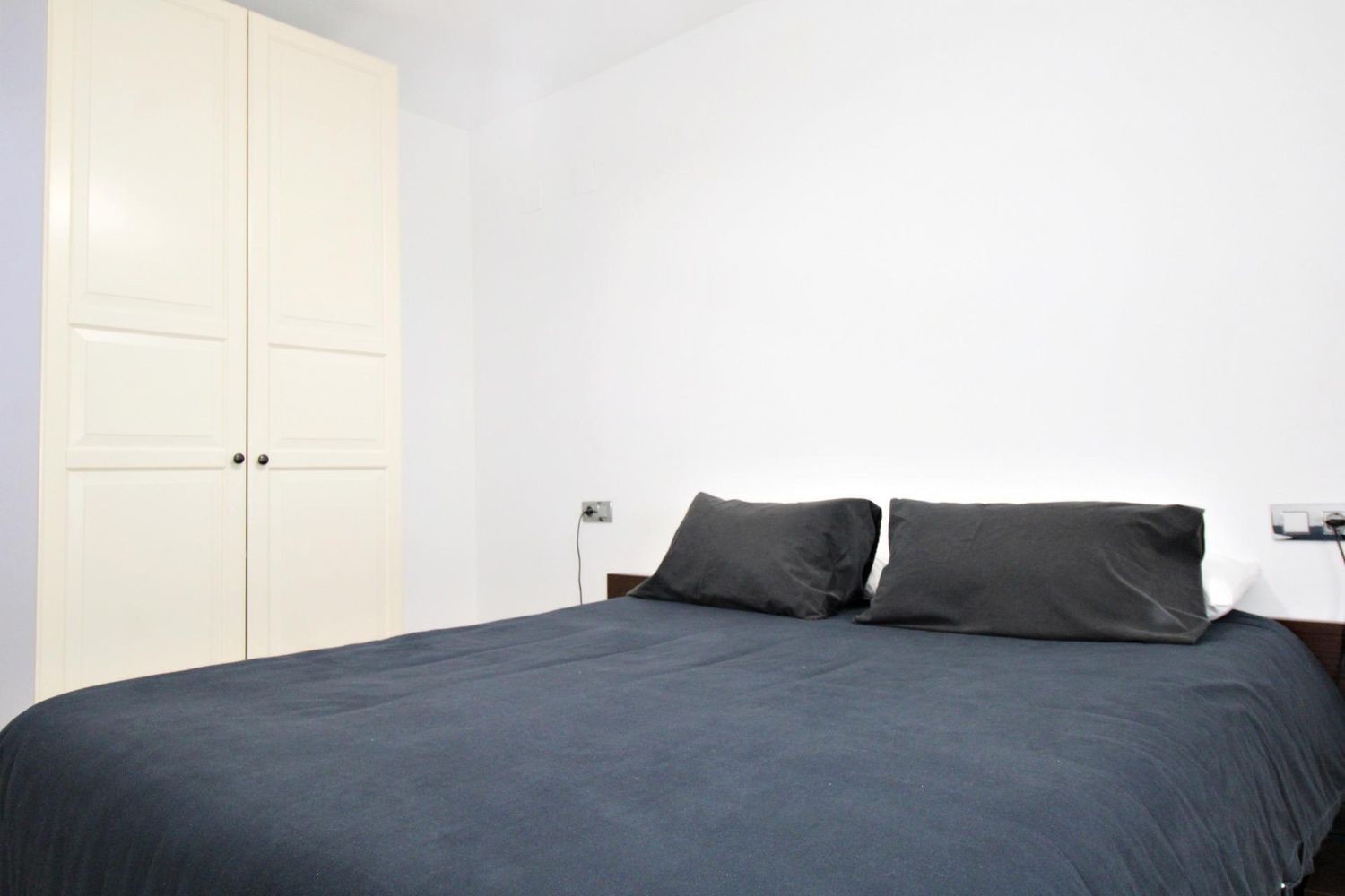 Apartment in Alicante, Spain 4 bedrooms, 104 sq.m. No. 180107