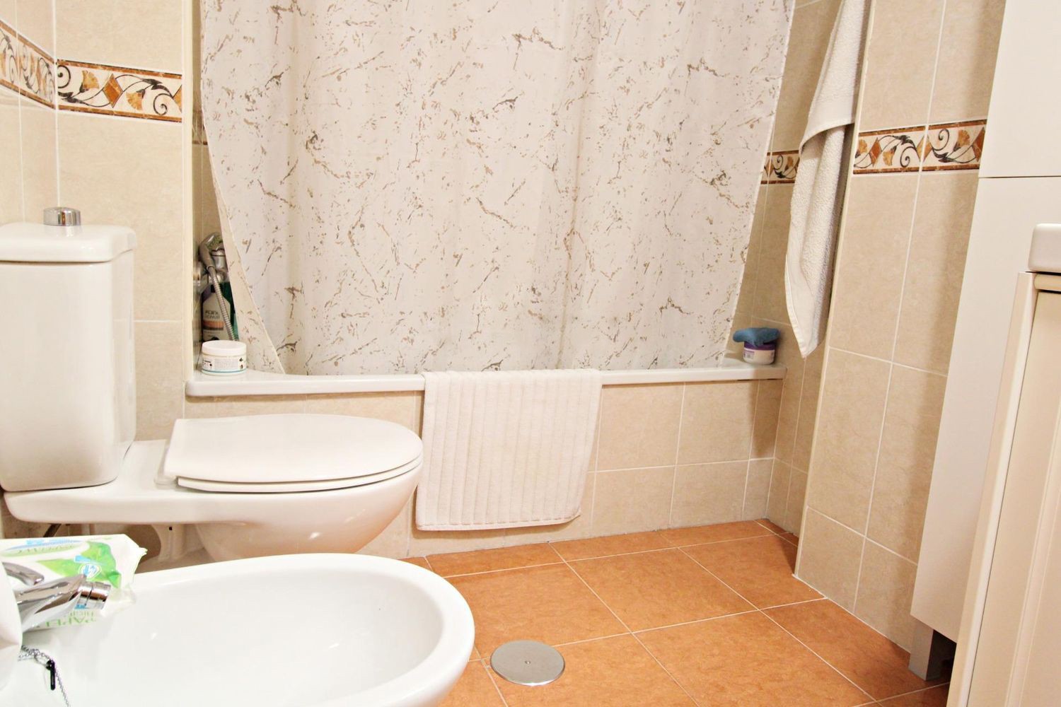 Apartment in Alicante, Spain 4 bedrooms, 104 sq.m. No. 180107