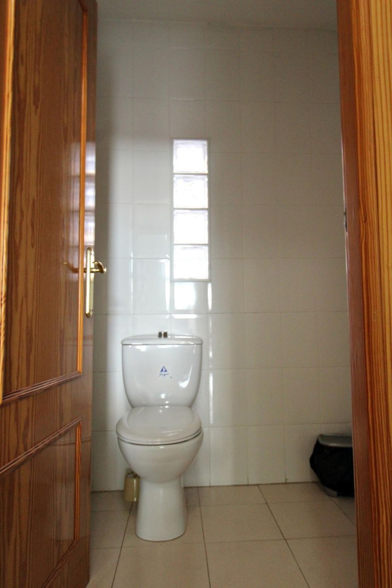 Apartment in Alicante, Spain 4 bedrooms, 104 sq.m. No. 180107
