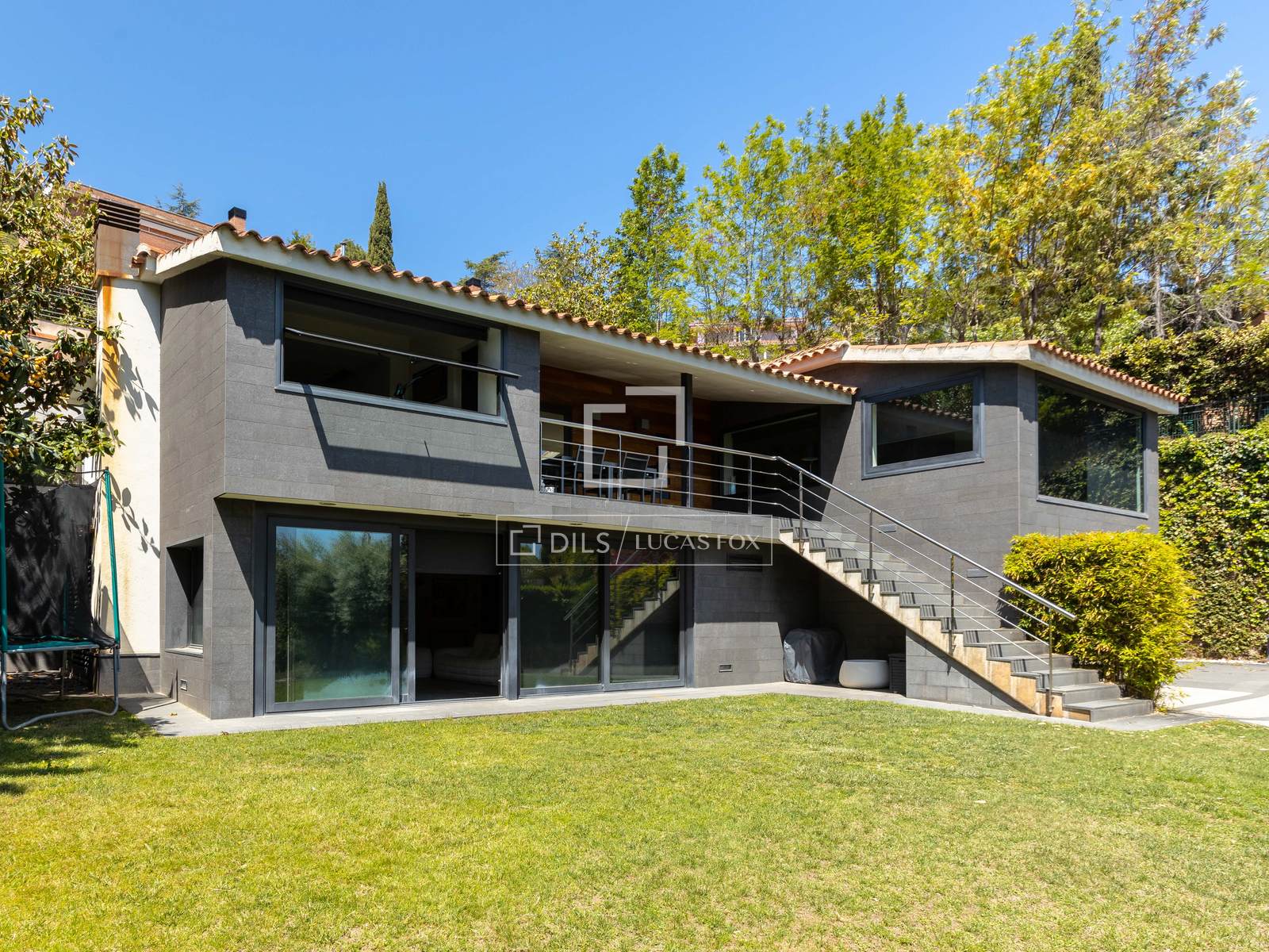 Willa w Premia De Dalt, Barcelona, Hiszpania 3 sypialnie, 338 mkw. nr 150292