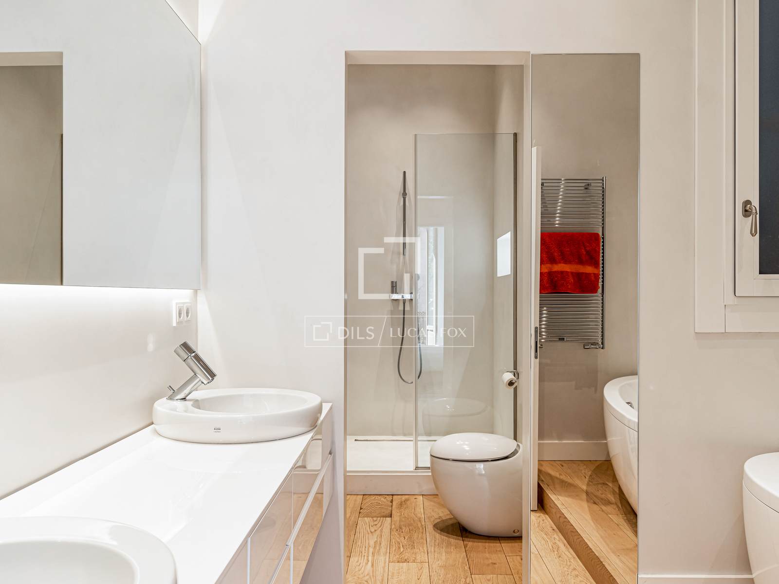 Appartamento a Barcelona, Spagna 5 camere da letto, 222 mq. N° 150287