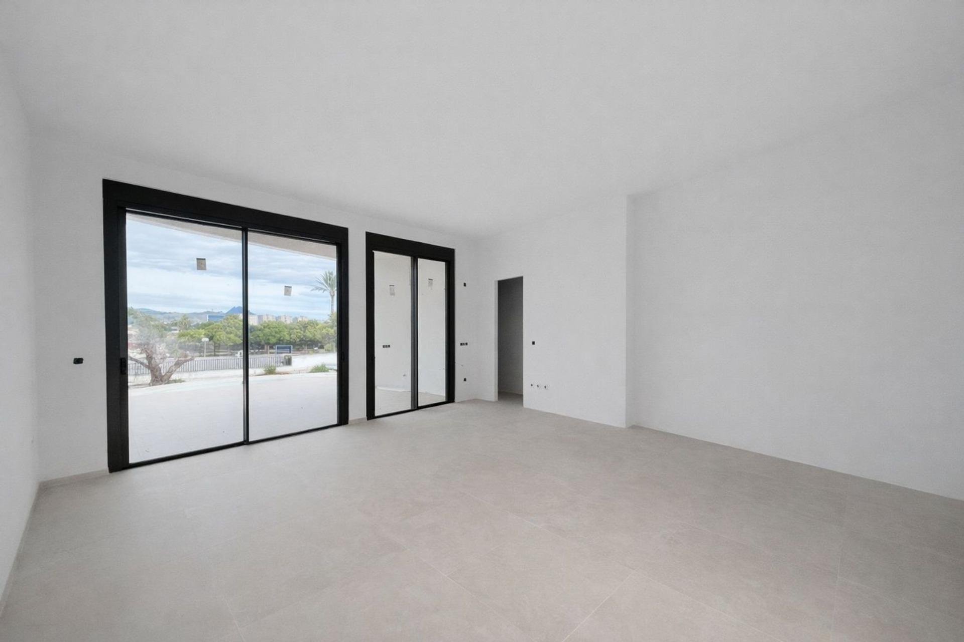 Villa i La Font, Alicante, Spanien 4 sovrum, 500 kvm. Nr. 165595