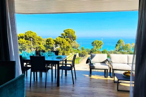 Apartment in Villajoyosa, Alicante, Spain 3 bedrooms, 107 sq.m. No. 165594