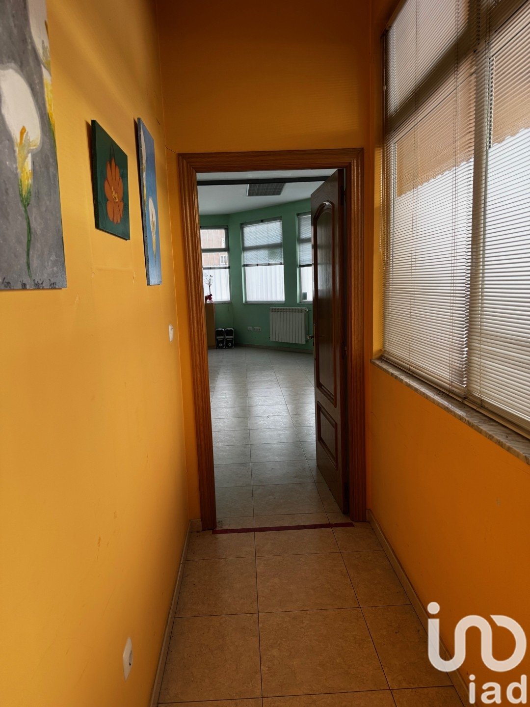 Commercial property in Leon, Spain 161 sq.m. No. 185771