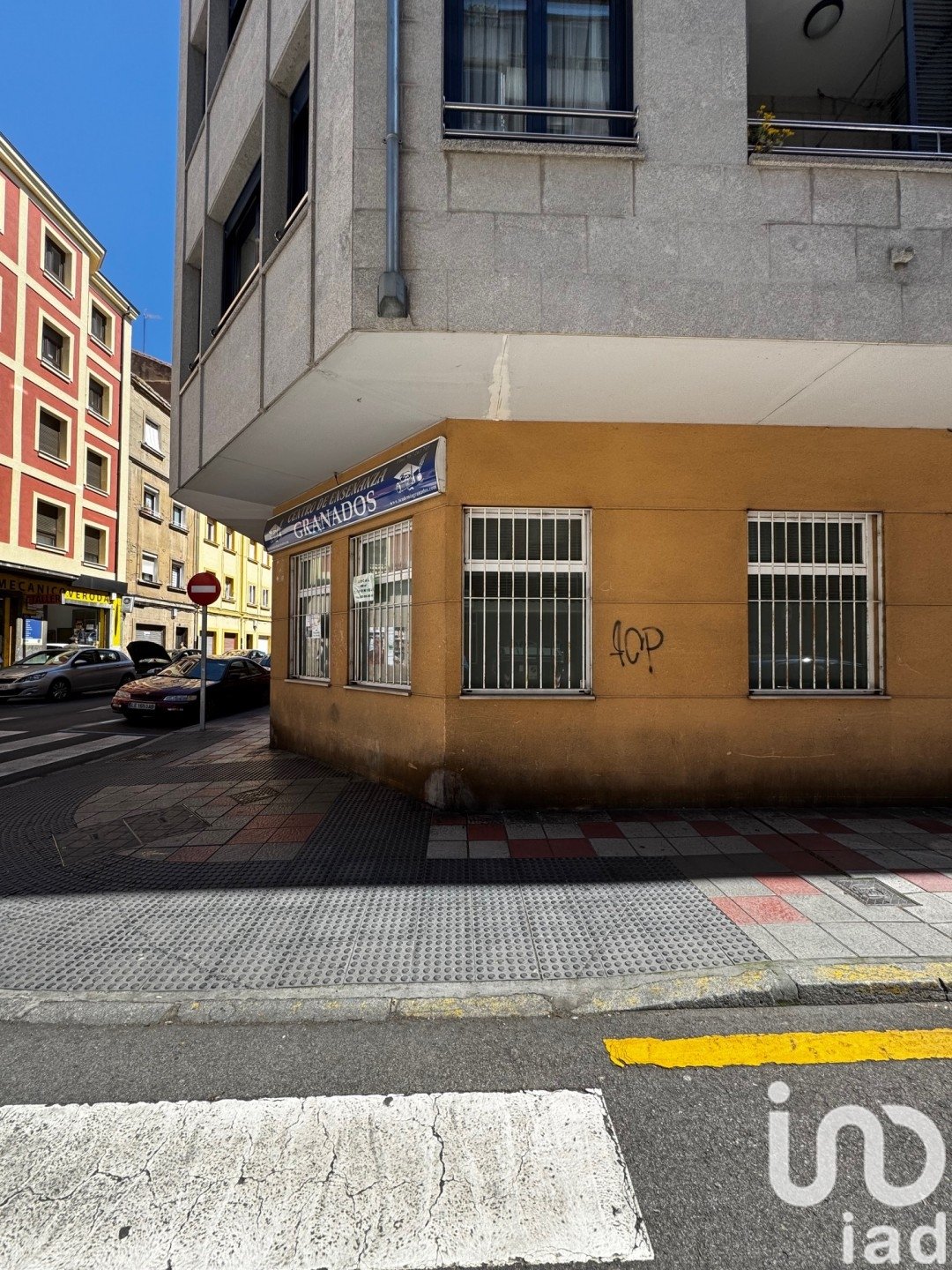 Commercial property in Leon, Spain 161 sq.m. No. 185771