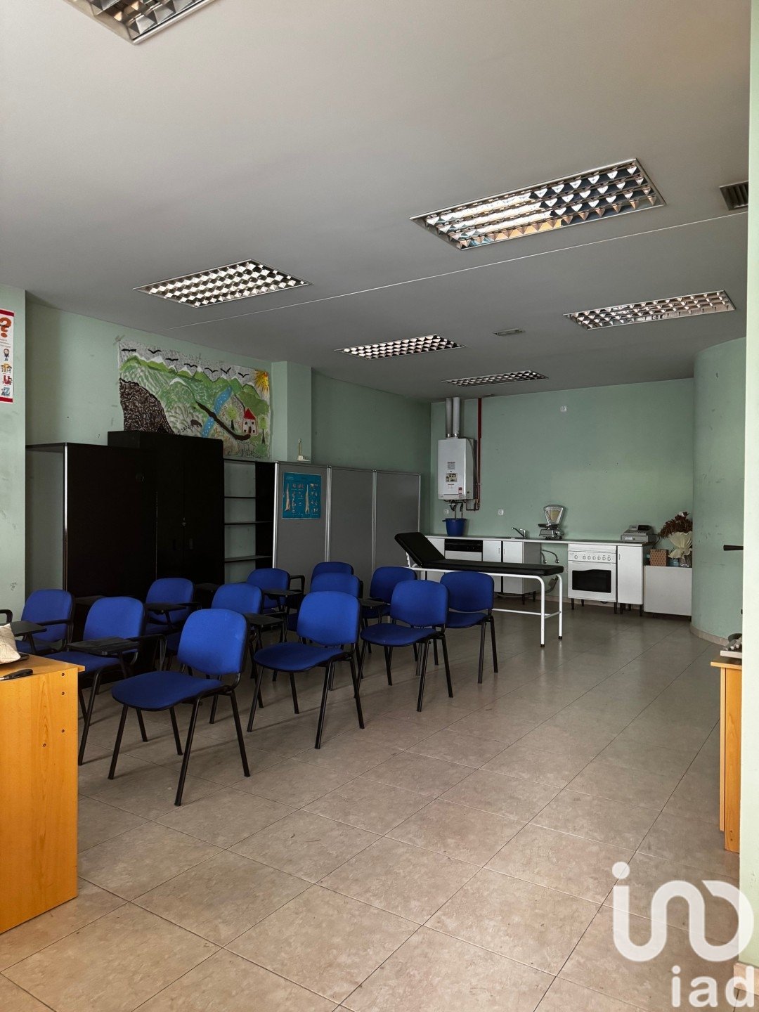 Commercial property in Leon, Spain 161 sq.m. No. 185771