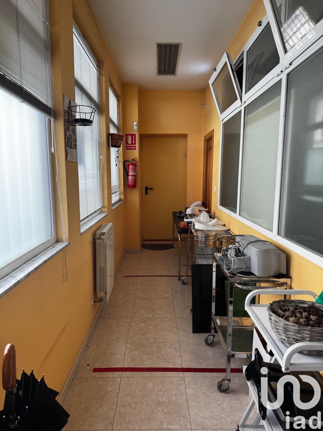 Commercial property in Leon, Spain 161 sq.m. No. 185771