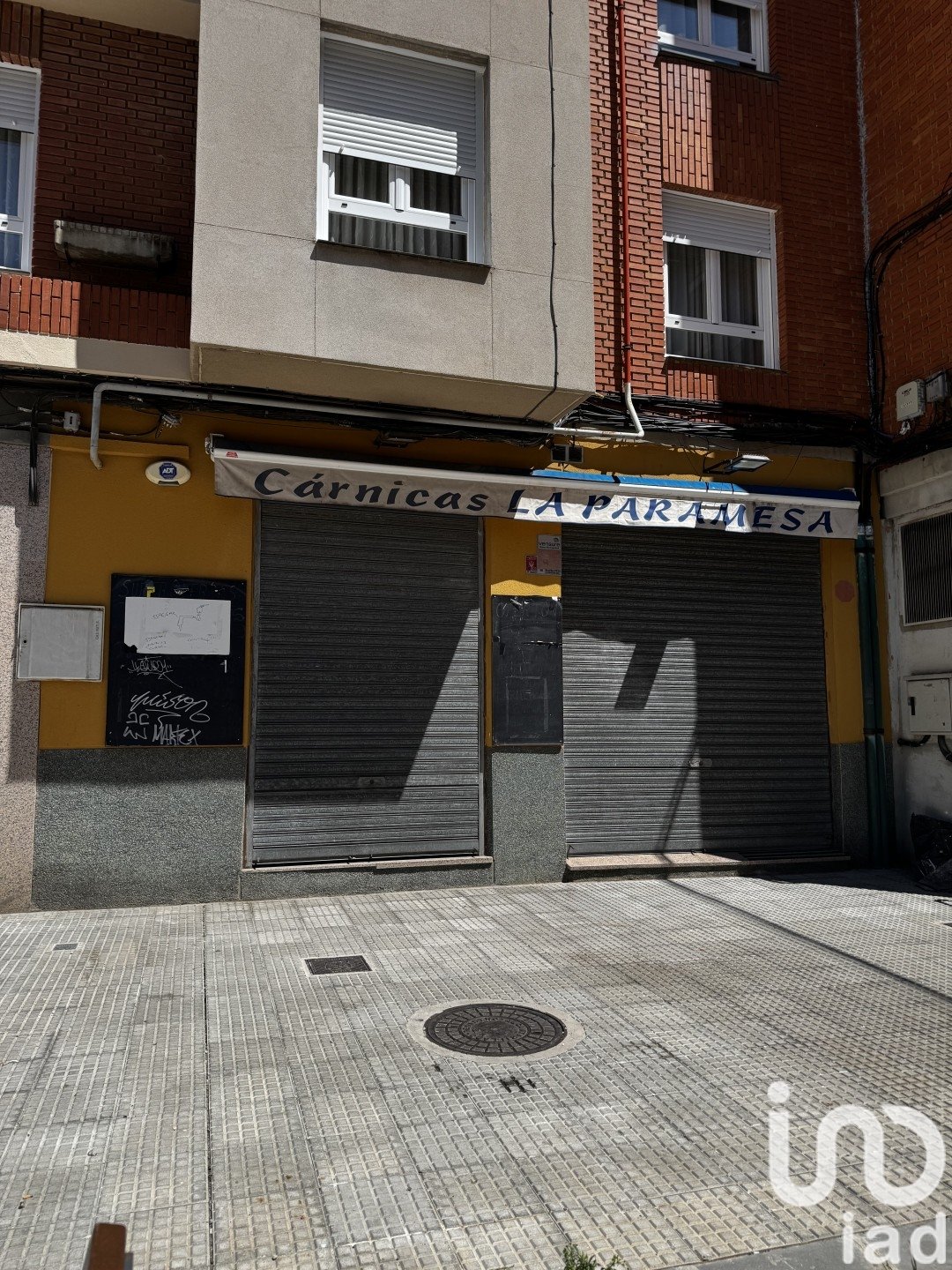 Propiedad comercial en León, España 161 m2 No. 185774
