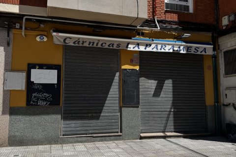 Commercial property in Leon, Spain 161 sq.m. No. 185774
