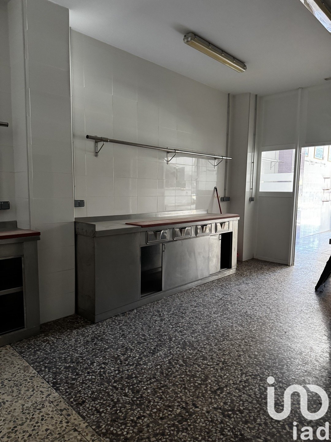 Propiedad comercial en León, España 161 m2 No. 185774