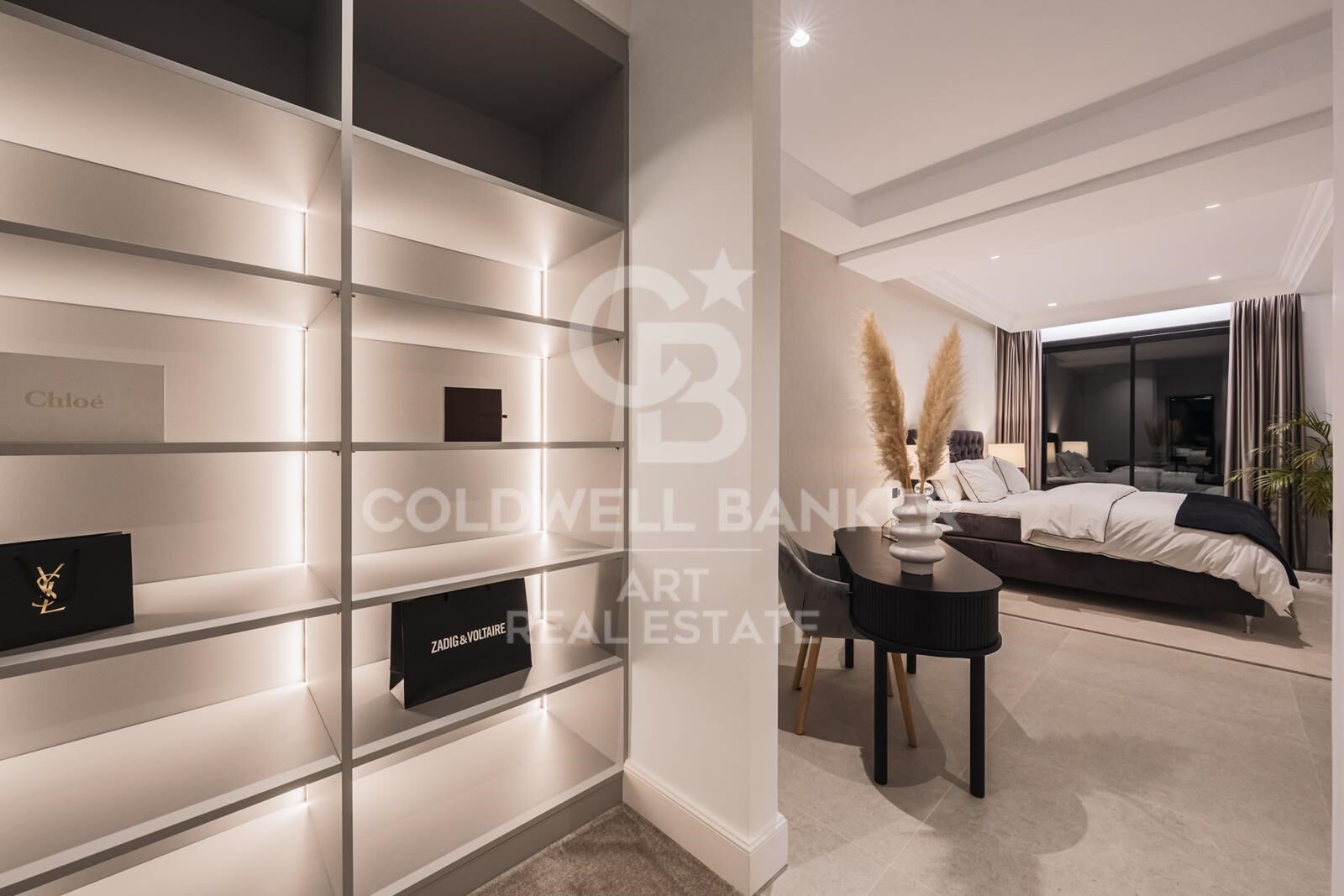 Villa a Benahavis, Malaga, Spagna 6 camere da letto, 1466 mq. N° 158899