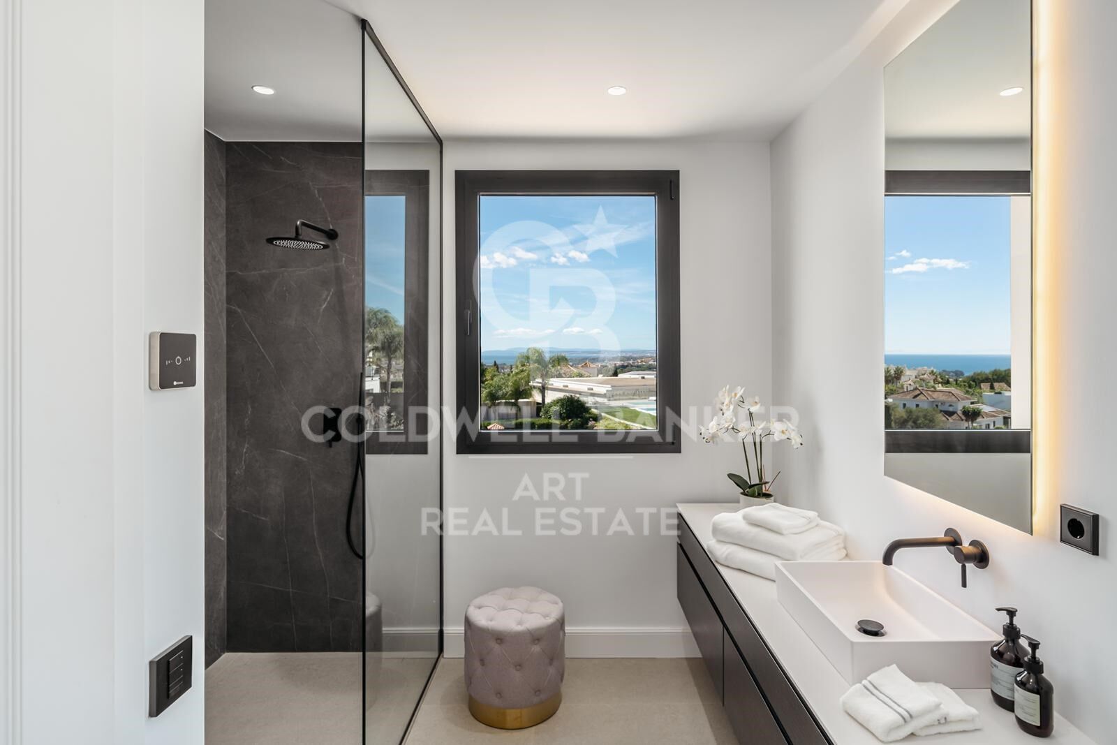 Villa a Benahavis, Malaga, Spagna 6 camere da letto, 1466 mq. N° 158899