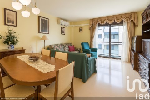 Apartment in Balaguer, Lleida, Spain 3 bedrooms, 92 sq.m. No. 185644