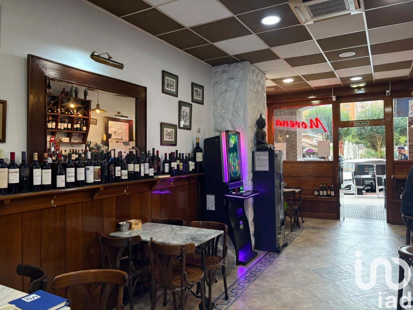 Commercial property in Aviles, Asturias, Spain 68 sq.m. No. 185642