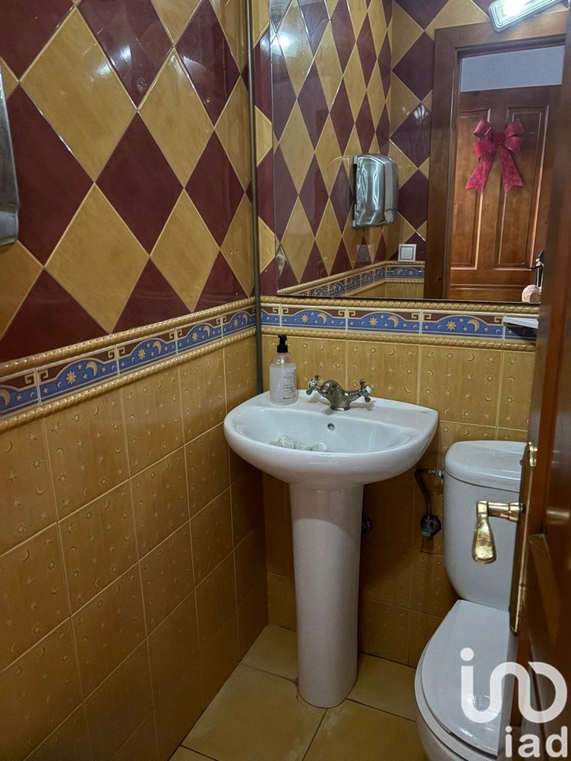 Commercial property in Aviles, Asturias, Spain 68 sq.m. No. 185642