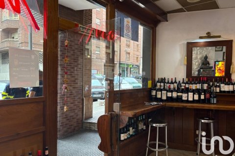 Commercial property in Aviles, Asturias, Spain 68 sq.m. No. 185642