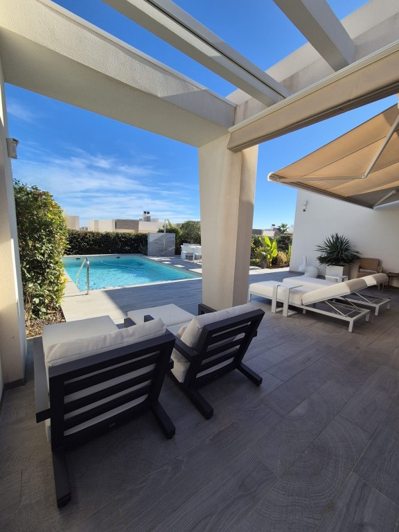 Huvila Lomas De La Juliana, Alicante, Espanja 2 makuuhuonetta, 132 m2 No. 146493