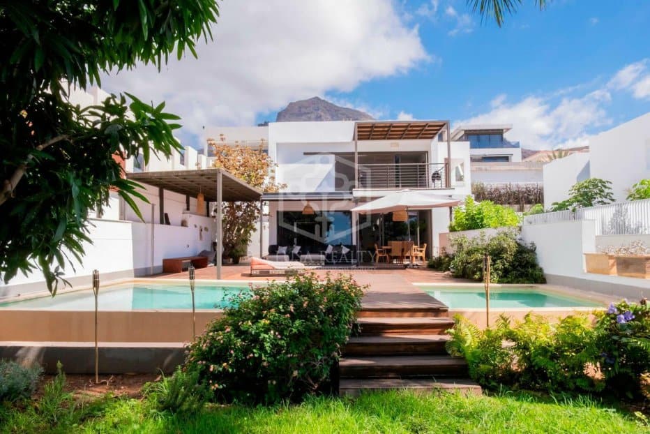 Villa in Adeje, Tenerife, Spanien 5 Schlafzimmer, 550 m2 Nr. 140522