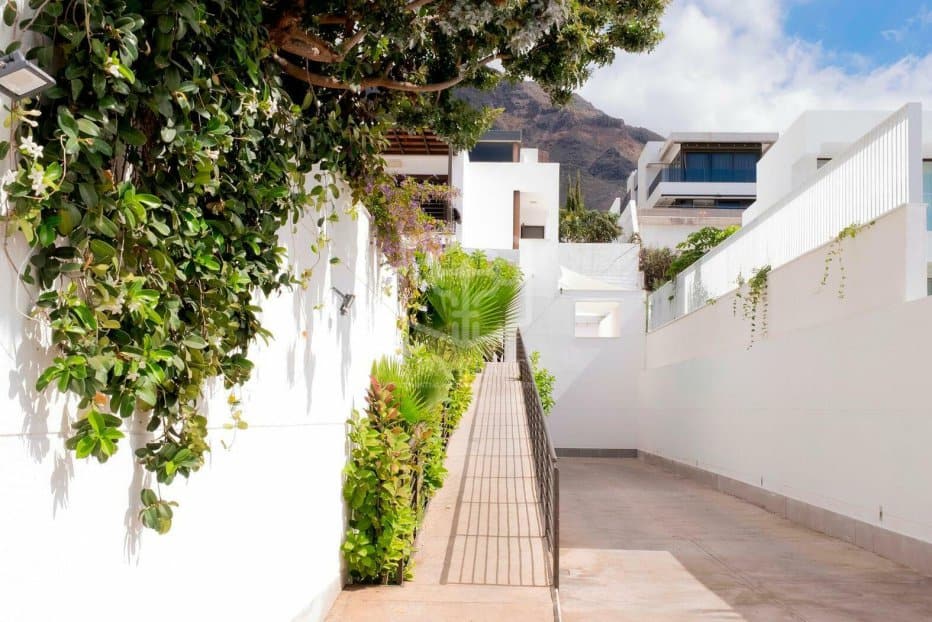 Villa in Adeje, Tenerife, Spanien 5 Schlafzimmer, 550 m2 Nr. 140522