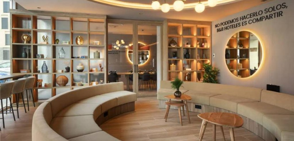 Commercial property in Madrid, Spain 3474 sq.m. No. 140917