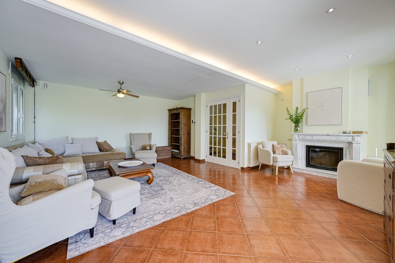 Huvila Tossa de Mar, Girona, Espanja 5 makuuhuonetta, 354 m2 No. 180670