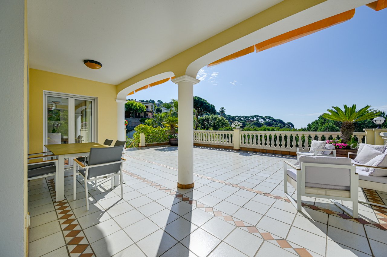 Huvila Tossa de Mar, Girona, Espanja 5 makuuhuonetta, 354 m2 No. 180670
