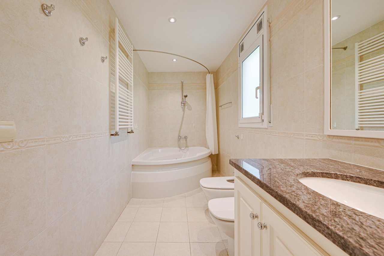 Huvila Tossa de Mar, Girona, Espanja 5 makuuhuonetta, 354 m2 No. 180670