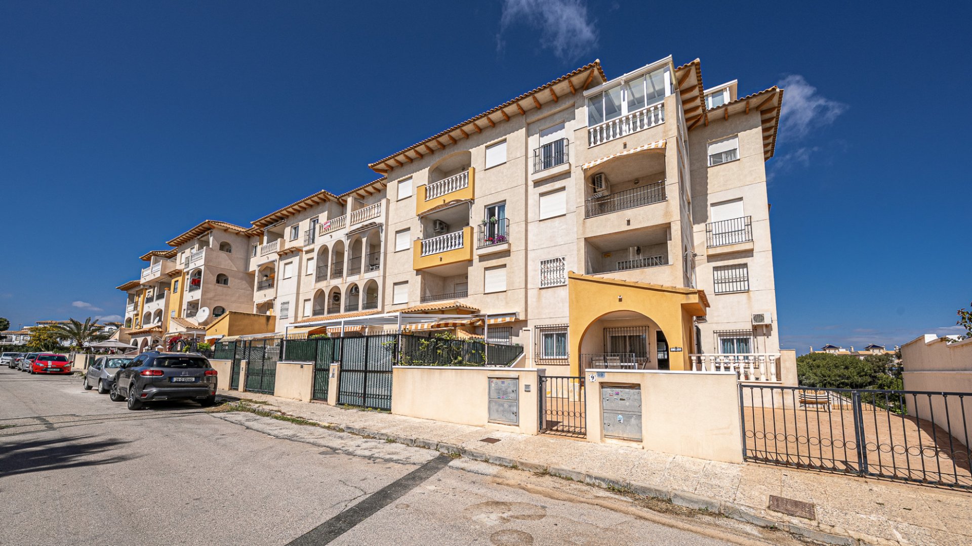 Apartamento en La Zenia, Alicante, España 2 dormitorios,  No. 190136