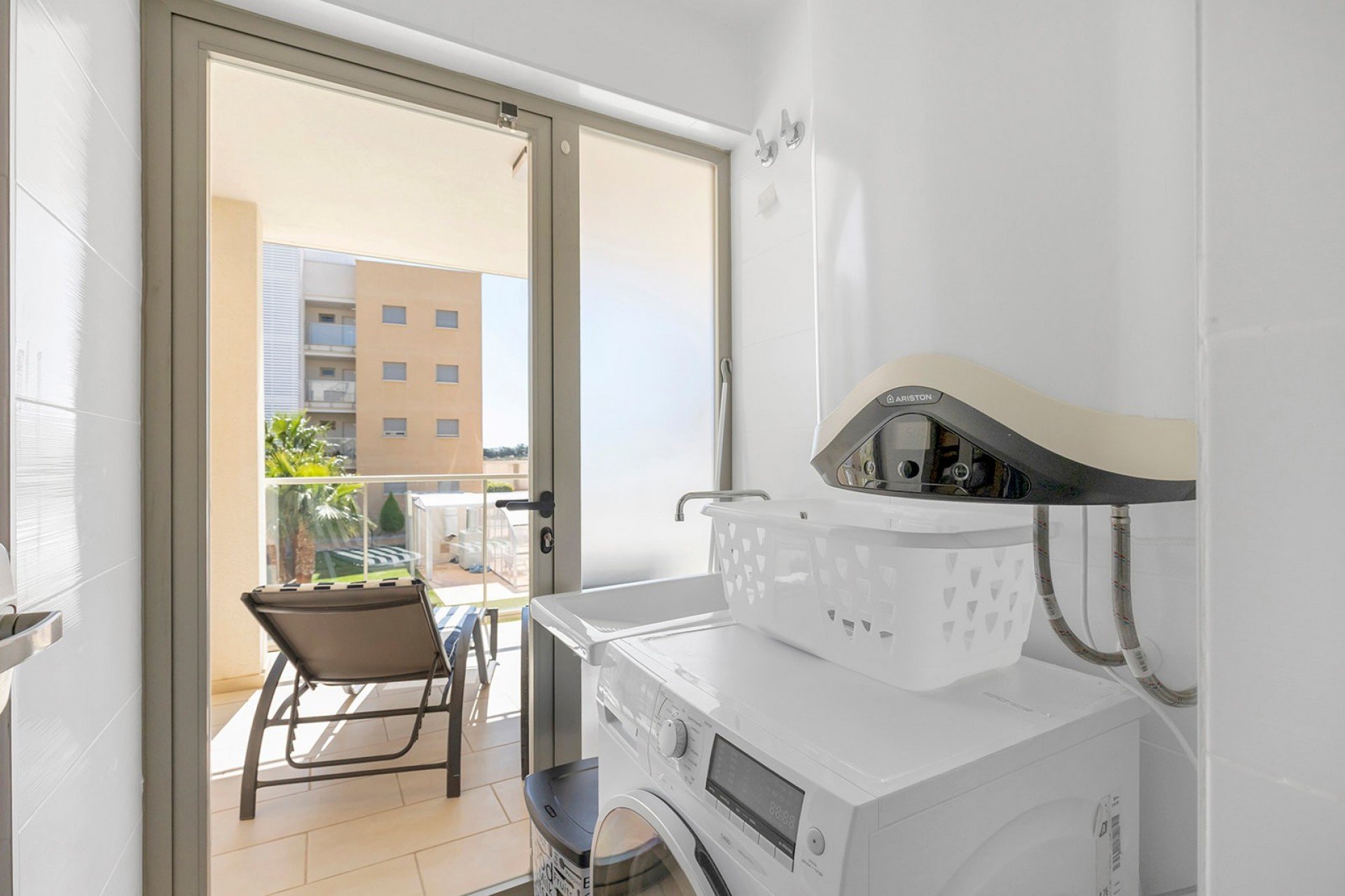 Apartamento en Alicante, España 2 dormitorios, 81 m2 No. 190132