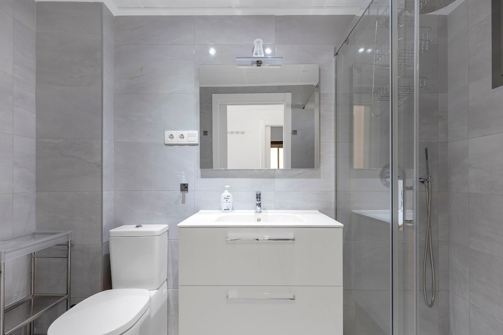 Apartamento en Alicante, España 2 dormitorios, 81 m2 No. 190132