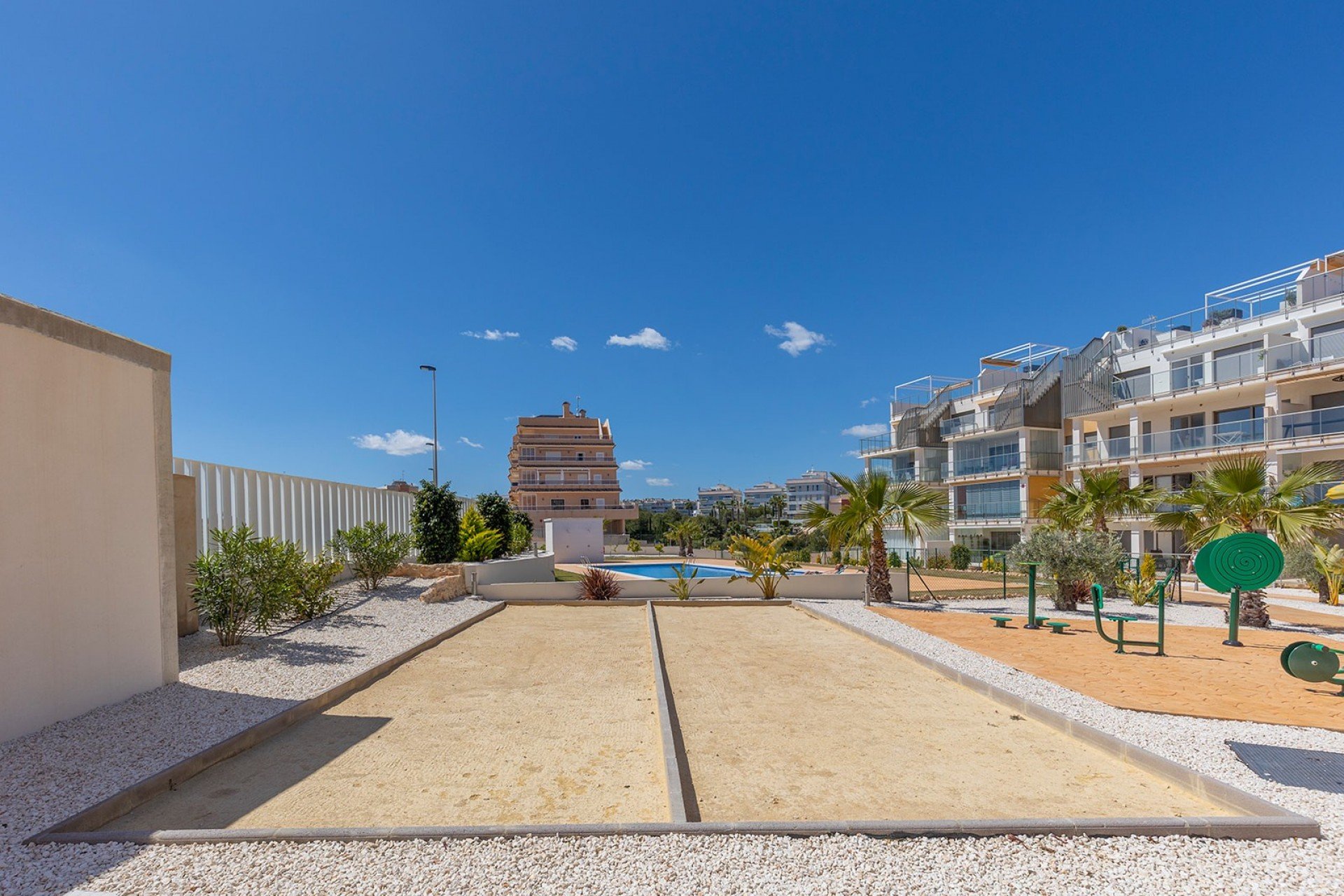 Apartamento en Alicante, España 2 dormitorios, 81 m2 No. 190132