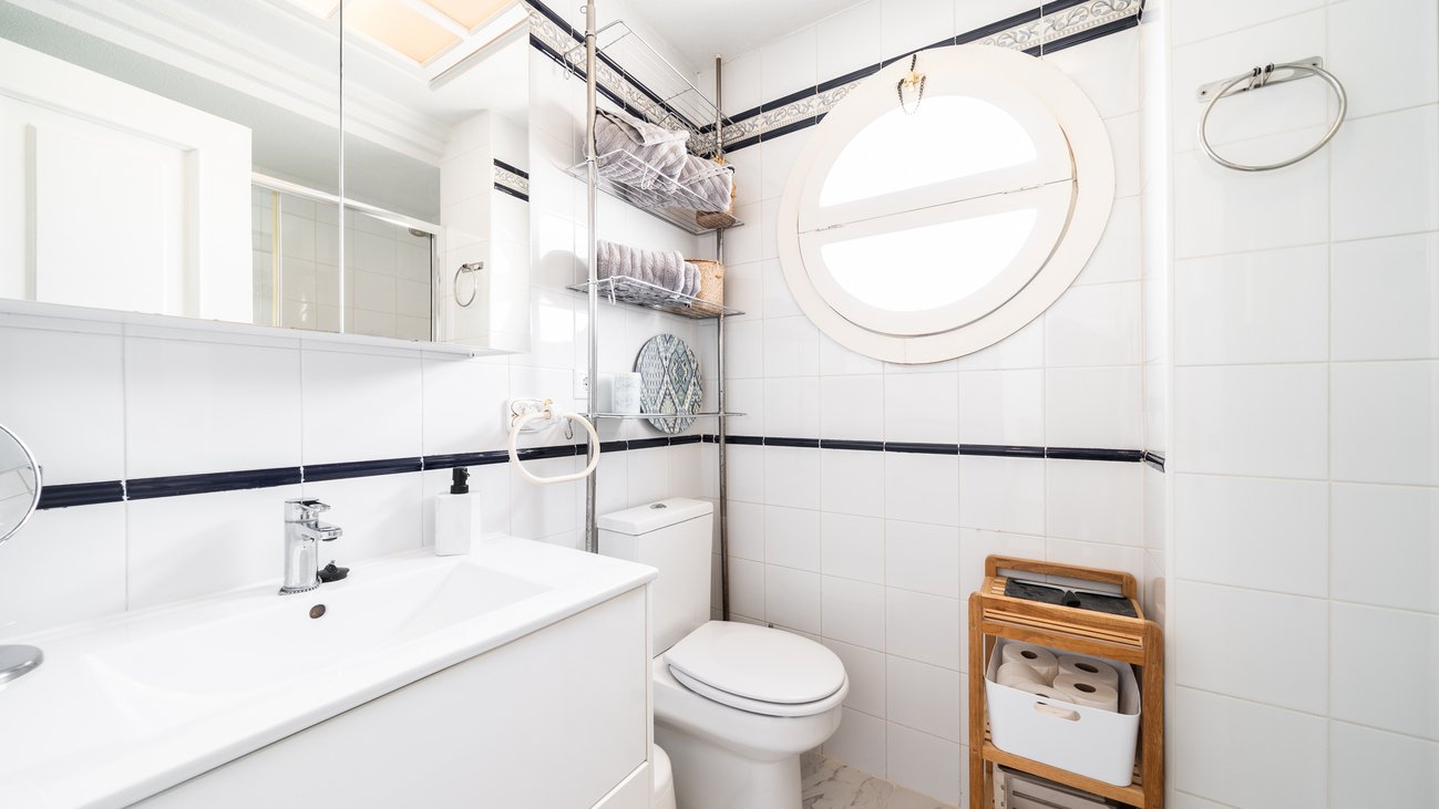 Apartamento en Torrevieja, Alicante, España 2 dormitorios, 72 m2 No. 190133