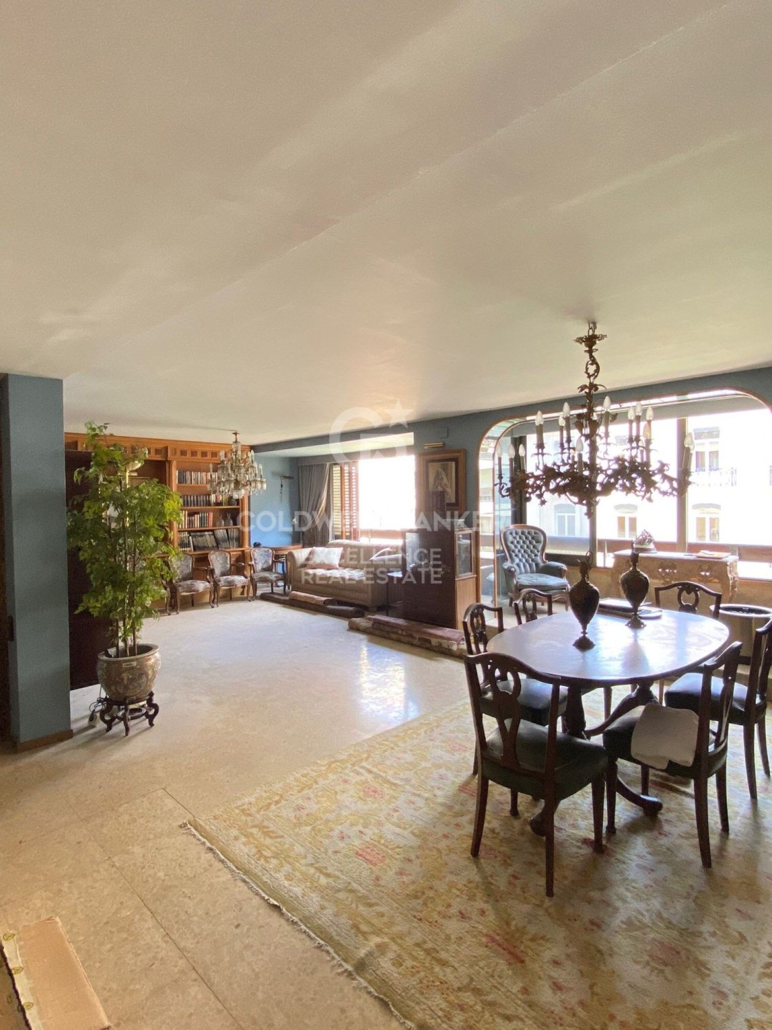 Apartament w Valencia, Hiszpania 4 sypialnie, 209 mkw. nr 159896