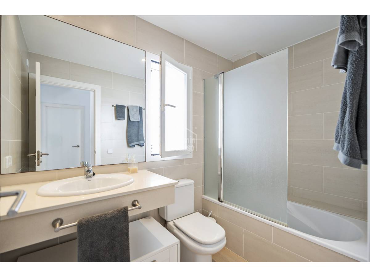 Apartamento en Es Mercadal, Menorca, España 4 dormitorios, 121 m2 No. 195198
