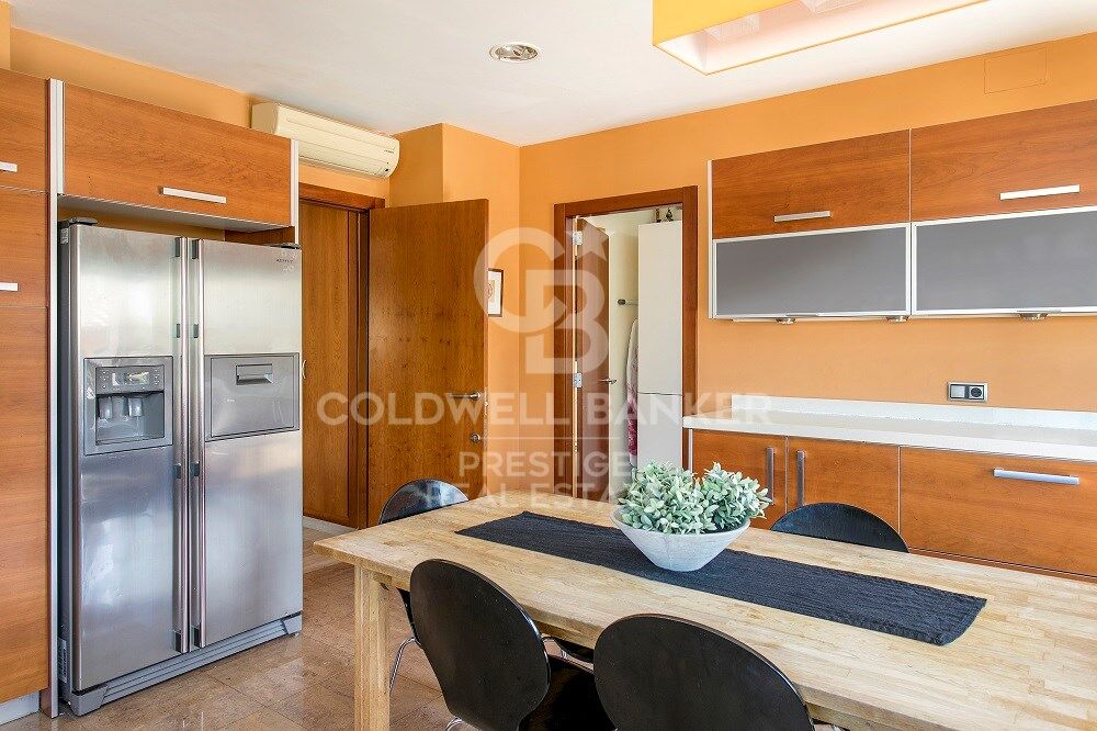 Дом в Эсплугес-де-Льобрегат, Барселона, Испания 5 спален, 490м2 №179228