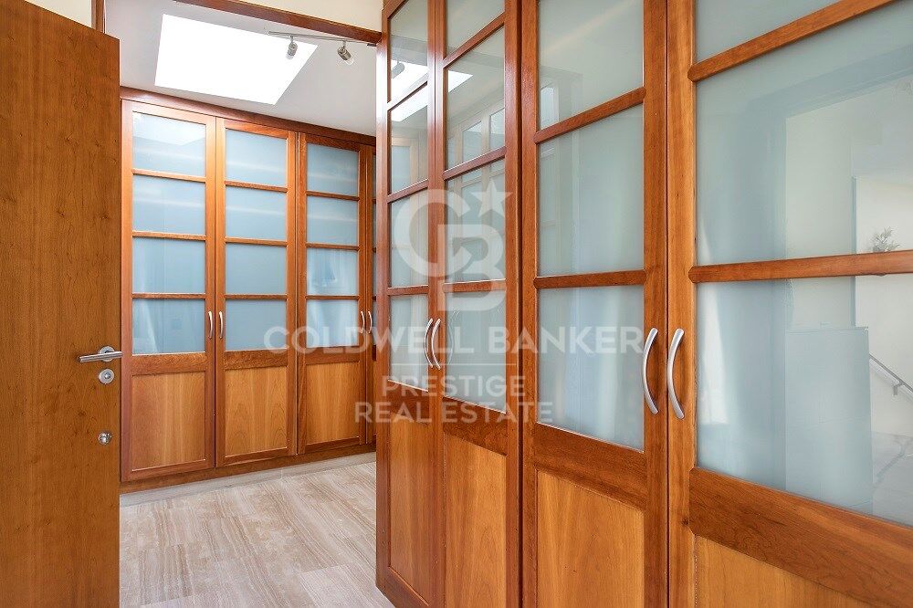 Дом в Эсплугес-де-Льобрегат, Барселона, Испания 5 спален, 490м2 №179228