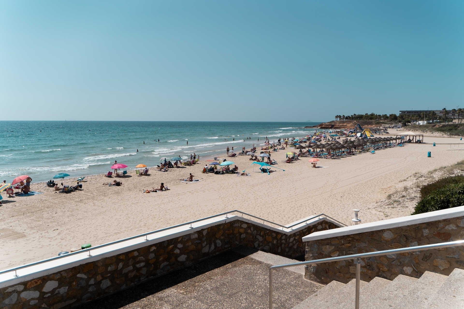 Villa Pilar de la Horadada, Alicante, Spānijā 3 istabas, 131 m2 Nr. 142283