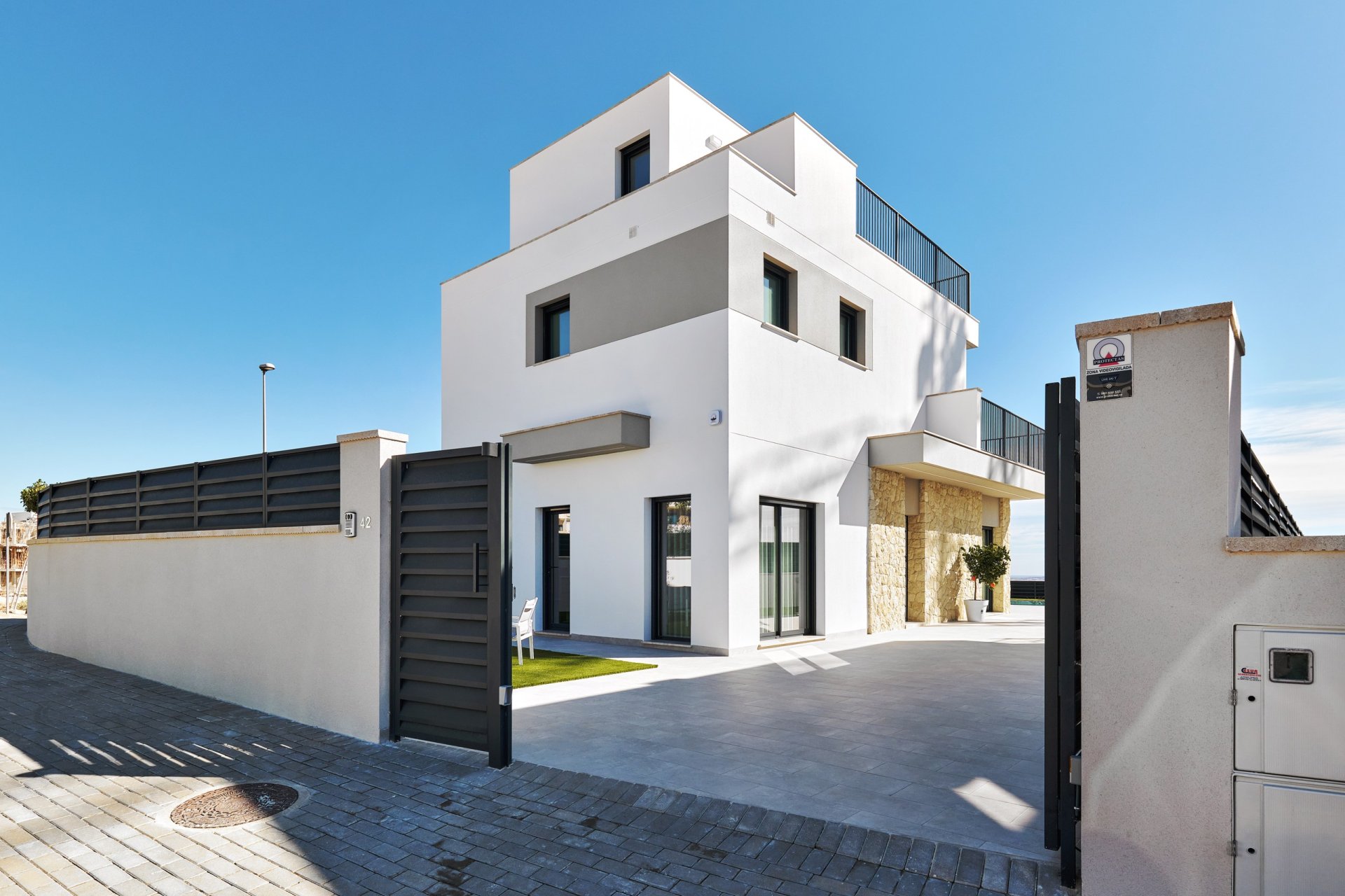 Huvila San Miguel de Salinas, Alicante, Espanja 3 makuuhuonetta, 237 m2 No. 188618