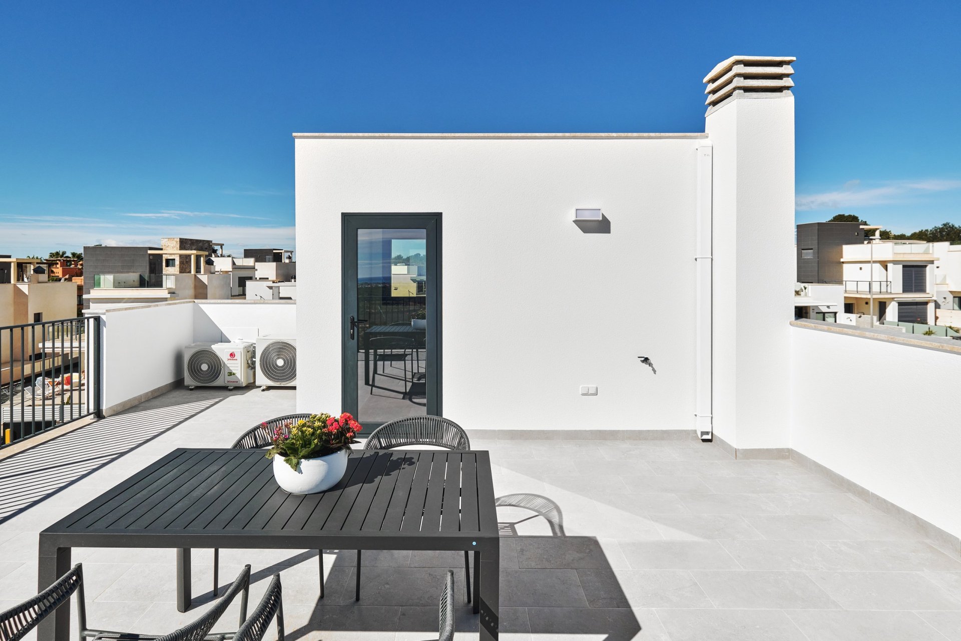 Huvila San Miguel de Salinas, Alicante, Espanja 3 makuuhuonetta, 237 m2 No. 188618