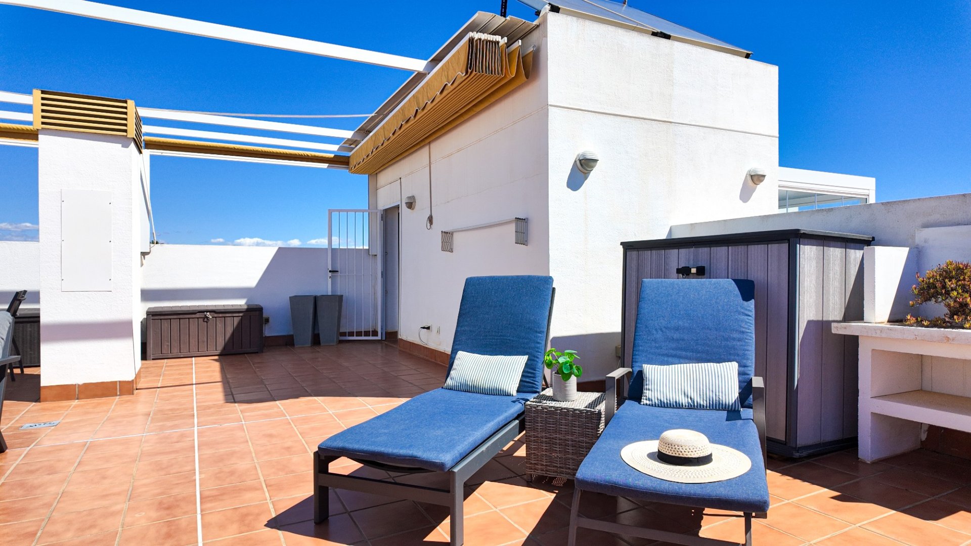 Apartment in Villamartin, Alicante, Spain 2 bedrooms, 131 sq.m. No. 189445
