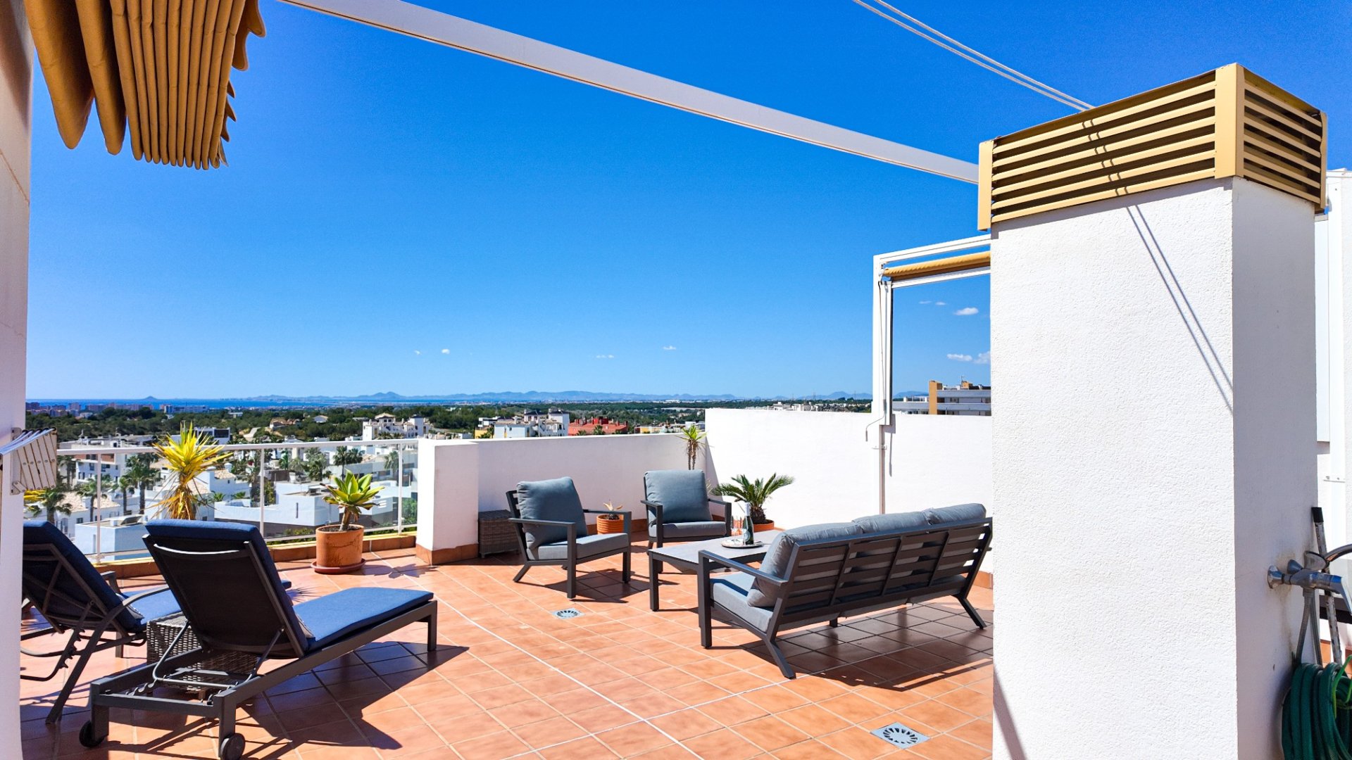 Apartment in Villamartin, Alicante, Spain 2 bedrooms, 131 sq.m. No. 189445