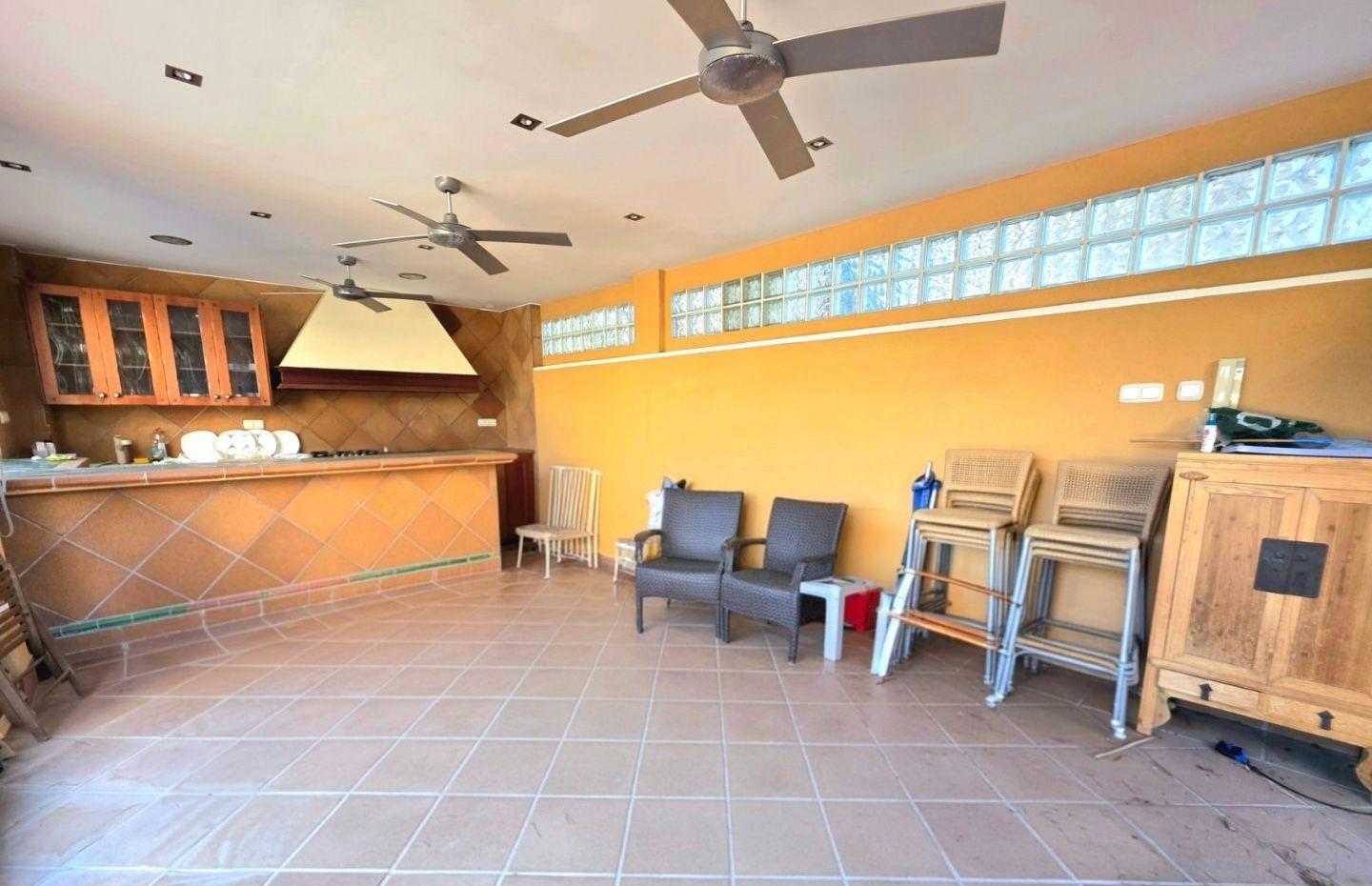 Villa in Dehesa De Campoamor, Alicante, Spain 5 bedrooms, 265 sq.m. No. 189450