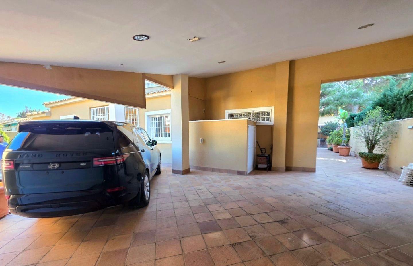 Villa in Dehesa De Campoamor, Alicante, Spain 5 bedrooms, 265 sq.m. No. 189450